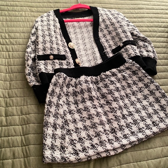 Jacket and skirt - Picture 1 of 1